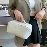 Organizador de Maquilhagem Multifuncional com Zip – Bolsa Interna, Estilo Elegante para Viagem